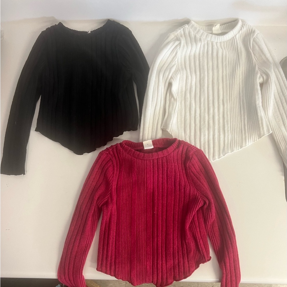 Black and White Ribbed Crew Neck Sweaters